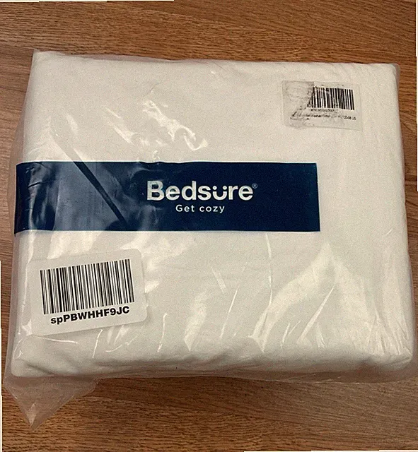 Bedsure White Oversized King 120" x 98" Duvet Cover & 2 Pillowcases NEW