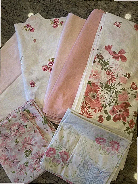 VTG Pink And White Roses Cotton Sheet Pillowcase Bundle 9 Piece Various Sizes